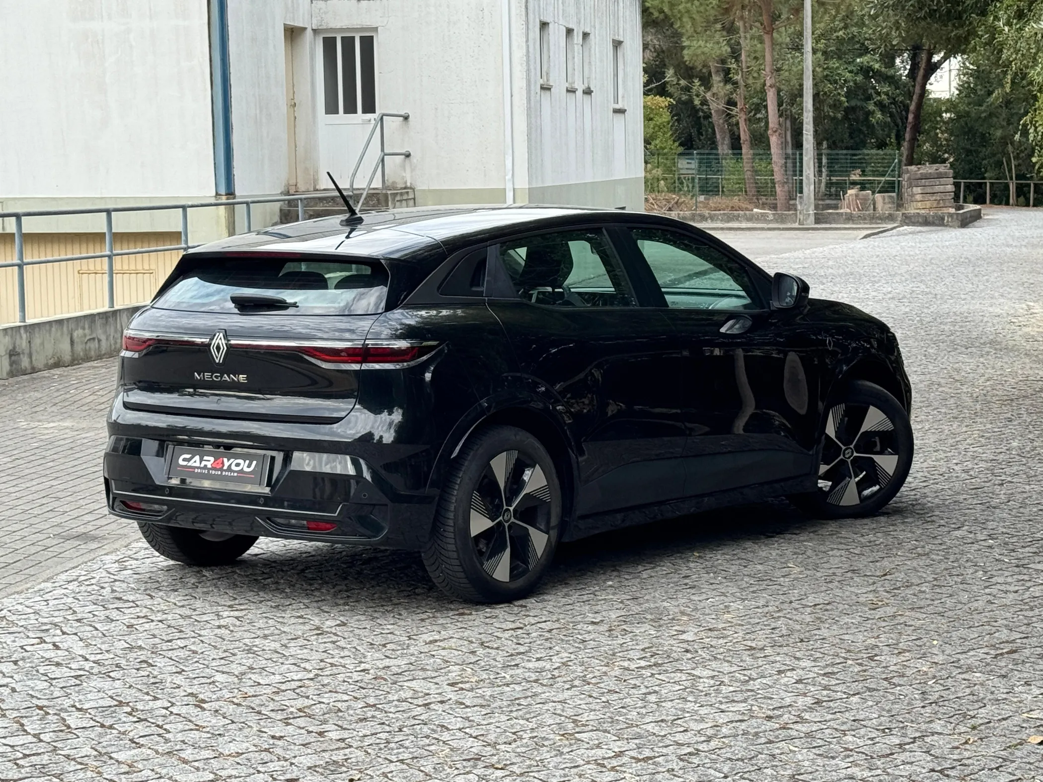 imgi_10_API_NCAUTO_17575989880530-0