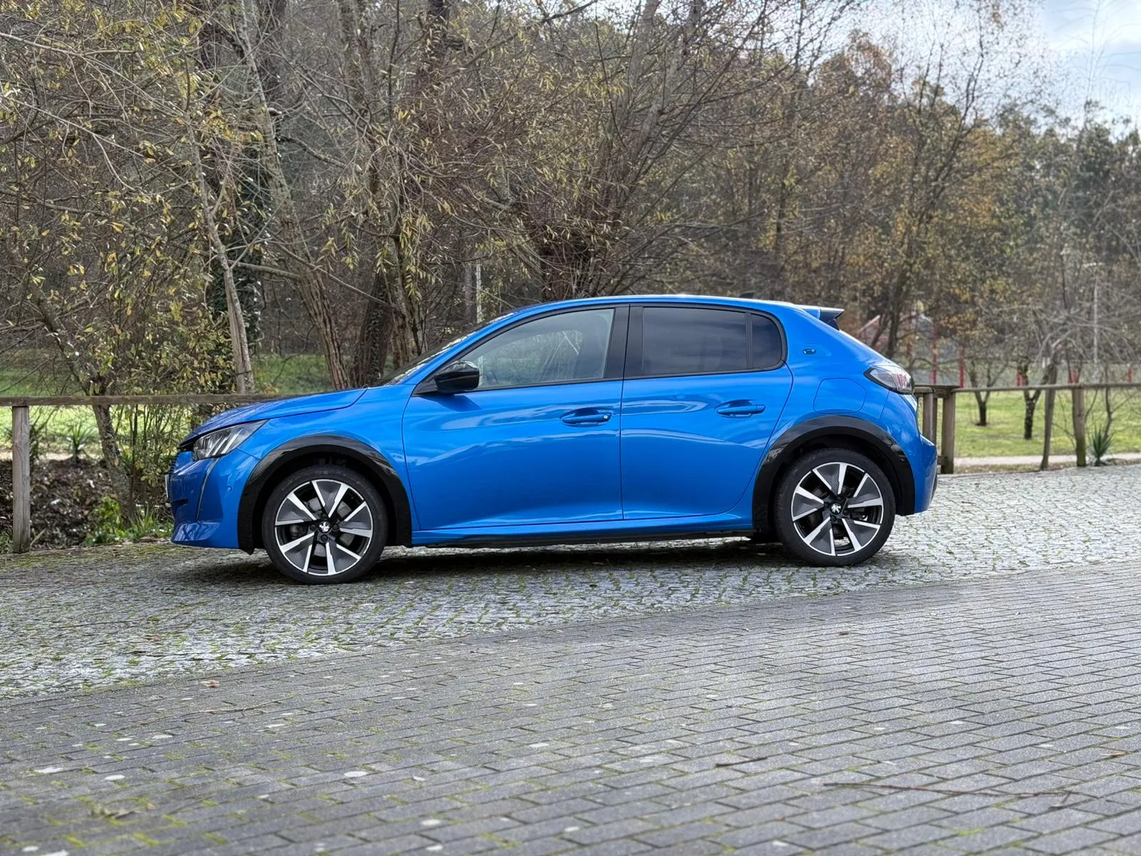 imgi_11_API_NCAUTO_17684080060380-0