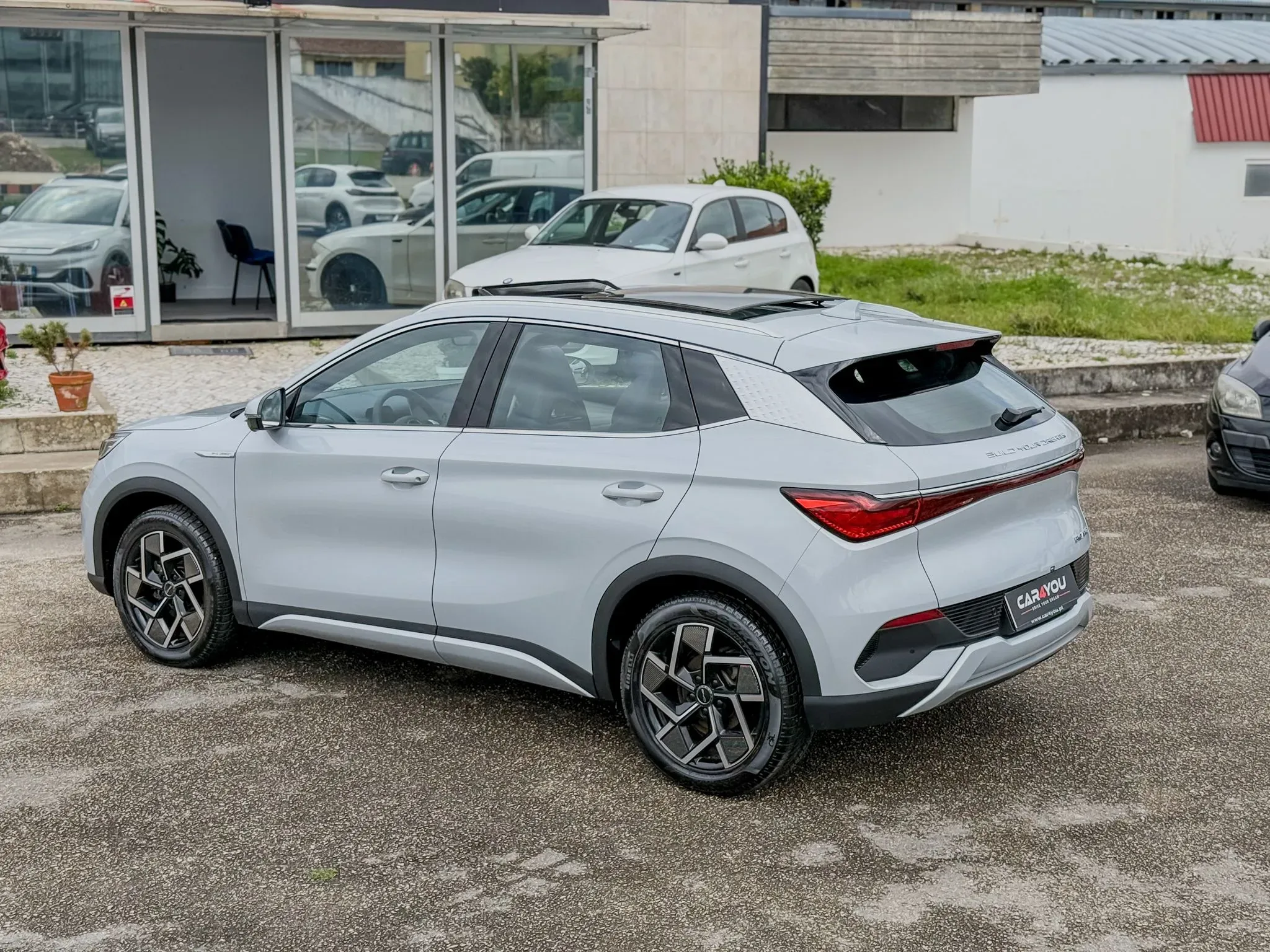 imgi_18_API_NCAUTO_17647596558620-0