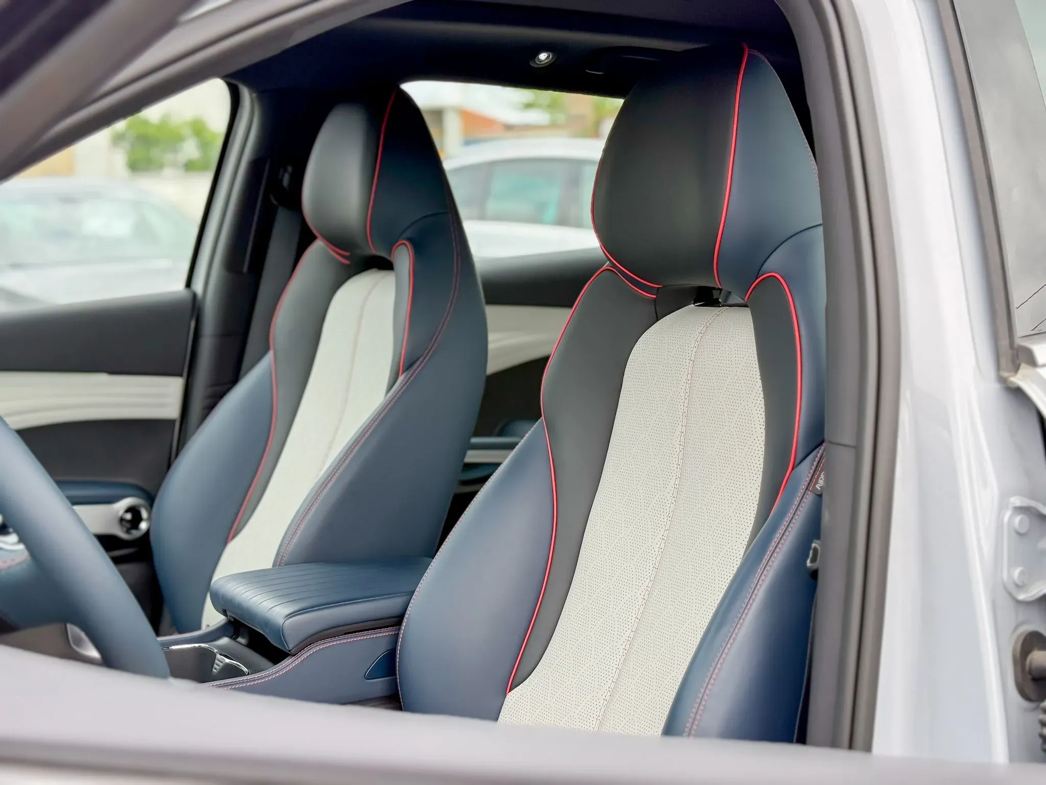 imgi_28_API_NCAUTO_17647596517020-0