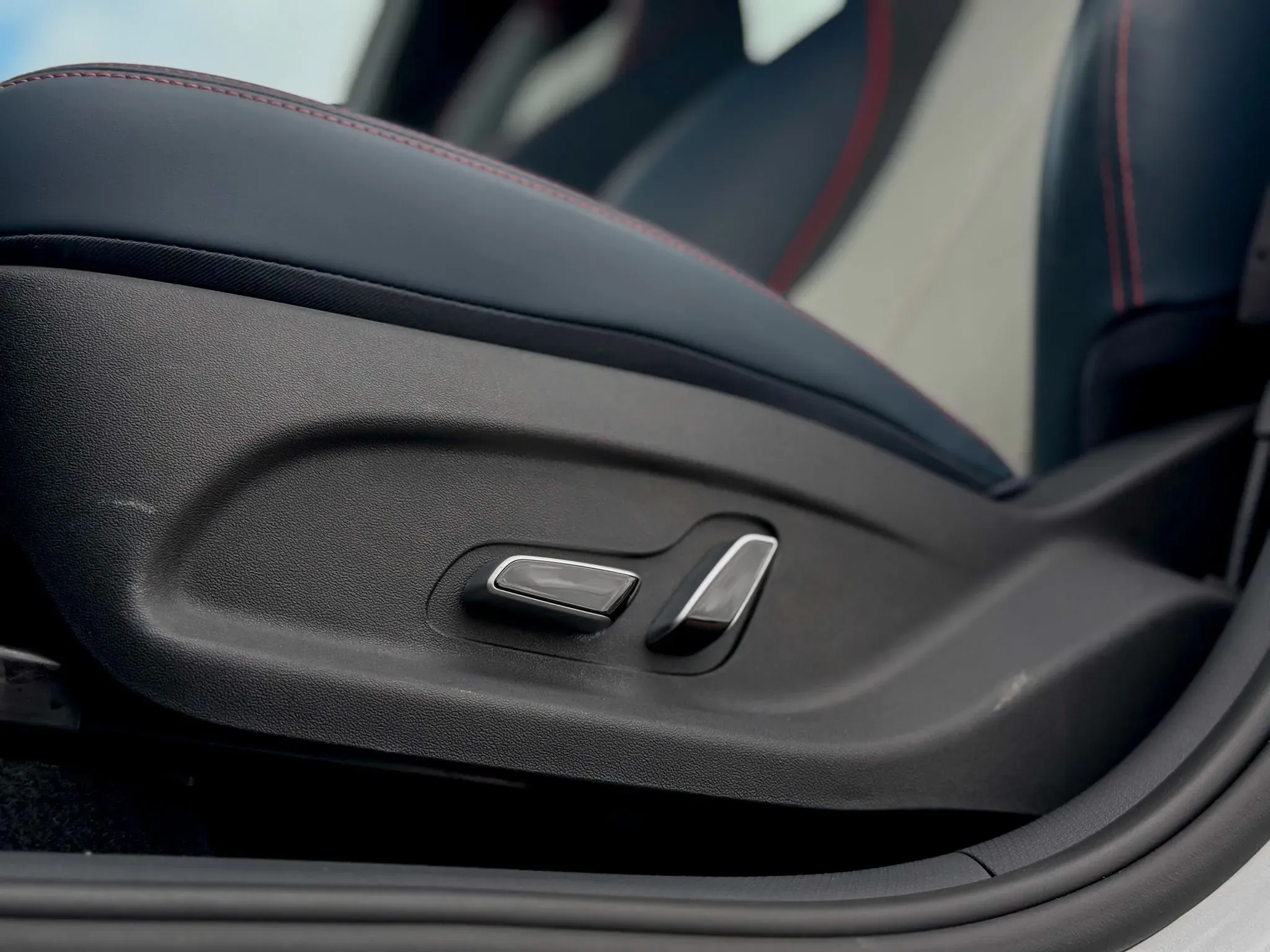 imgi_30_API_NCAUTO_17647596537230-0