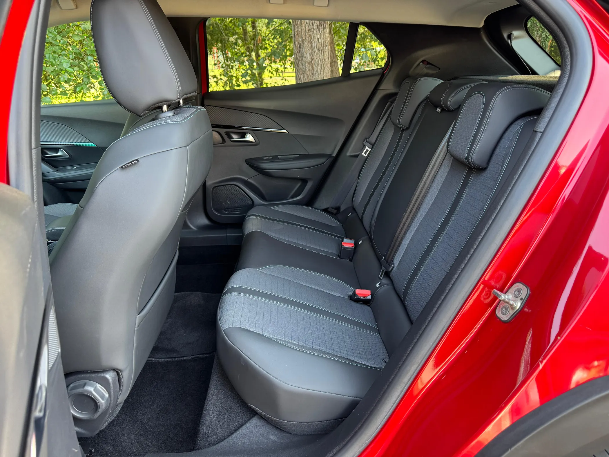 imgi_32_API_NCAUTO_17561410765610-0