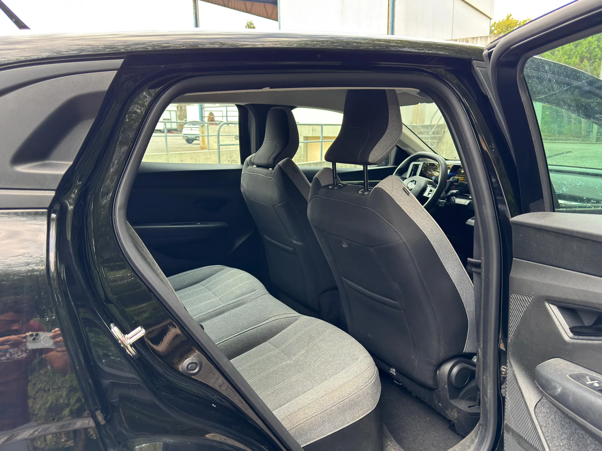 imgi_37_API_NCAUTO_17575989926640-0