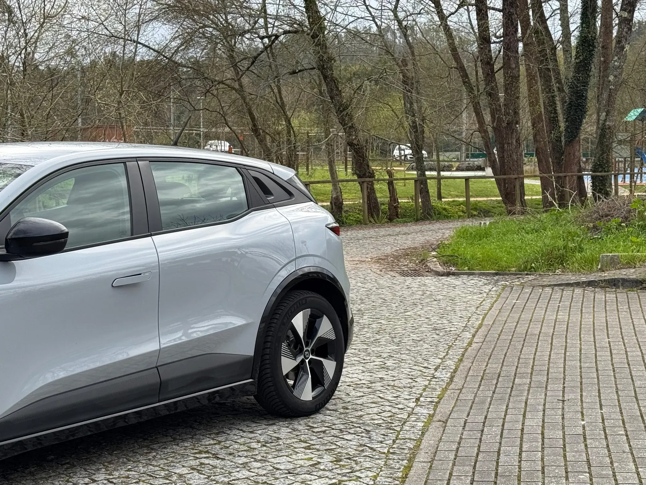 
								Renault Mégane full									