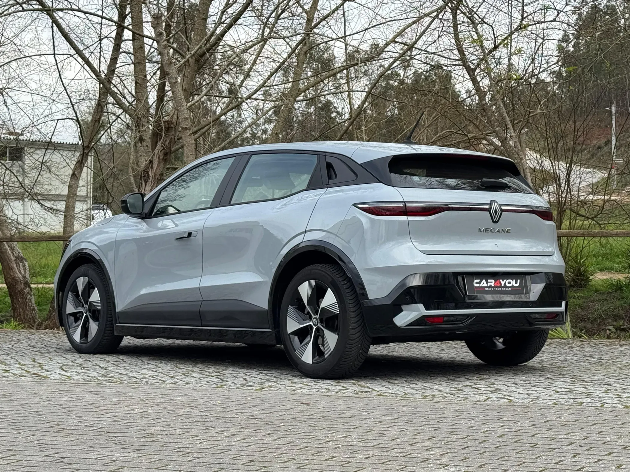
								Renault Mégane full									