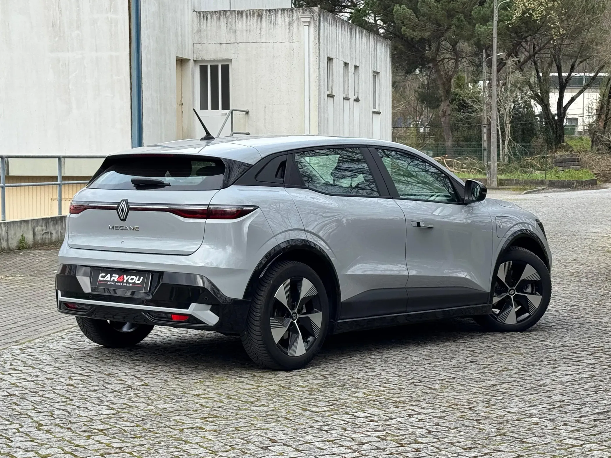 
								Renault Mégane full									