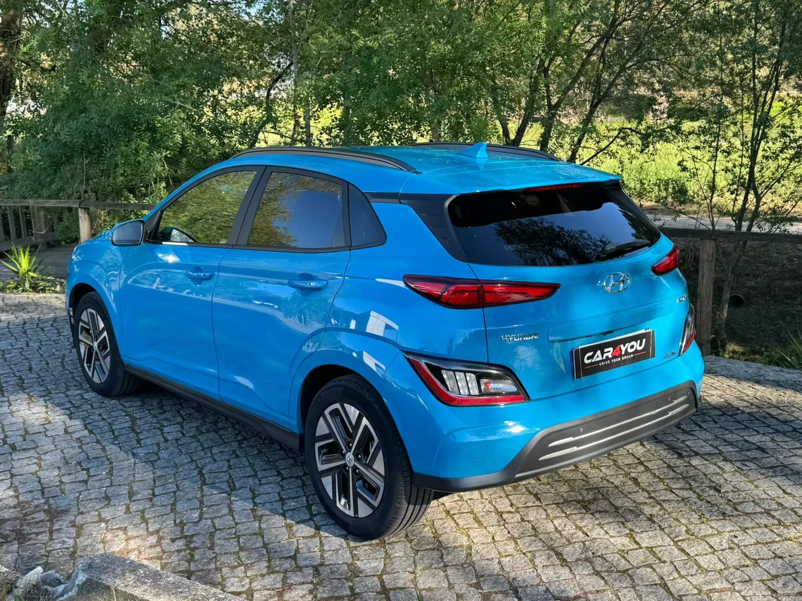 
								Hyundai Kauai full									