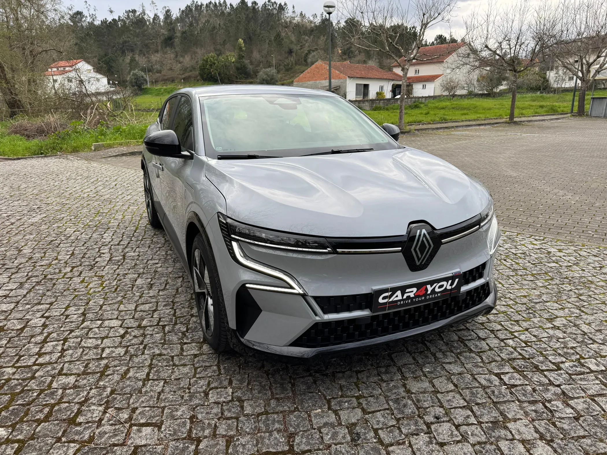 
								Renault Mégane full									