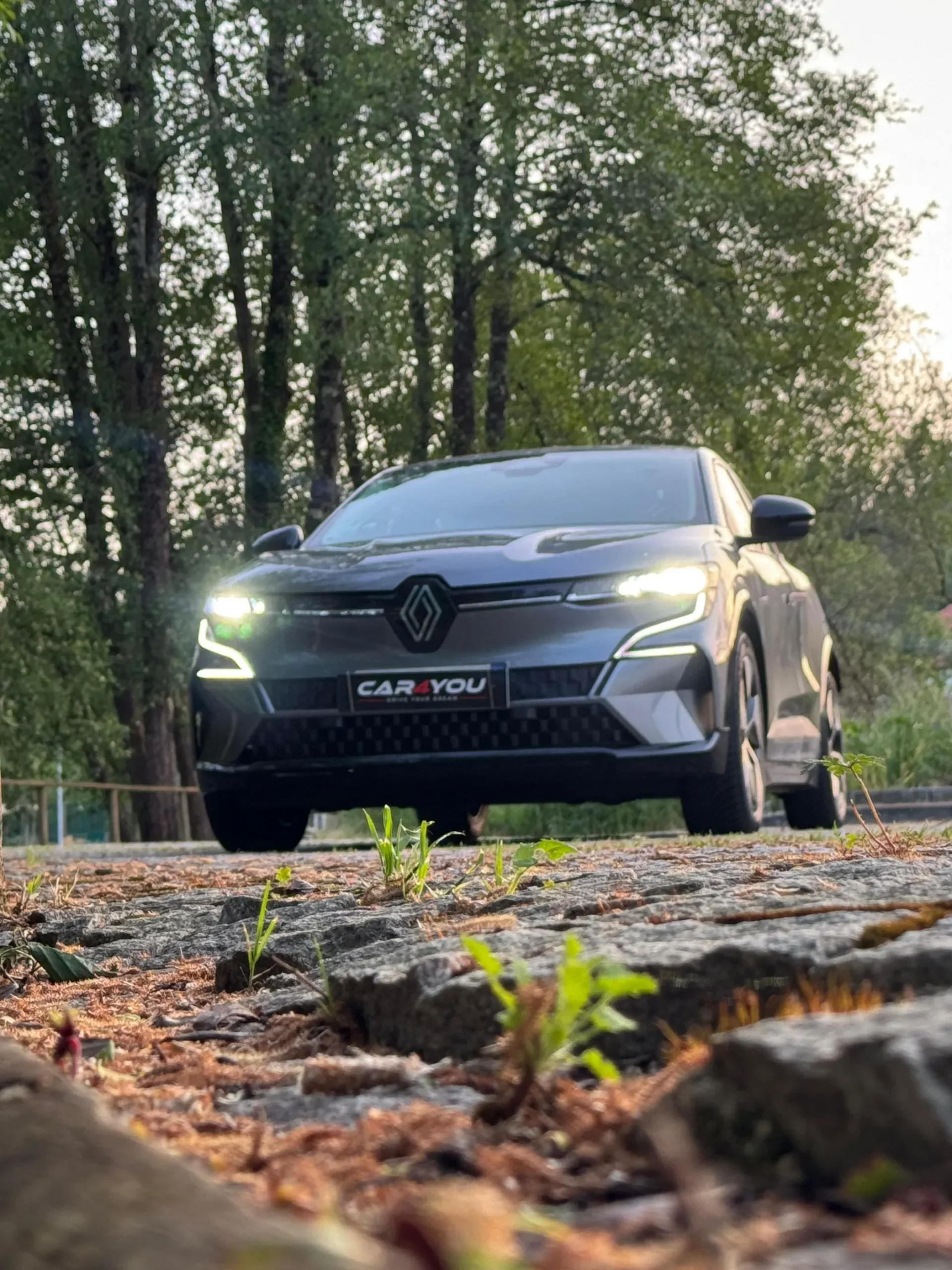 
								Renault Mégane E-Tech full									