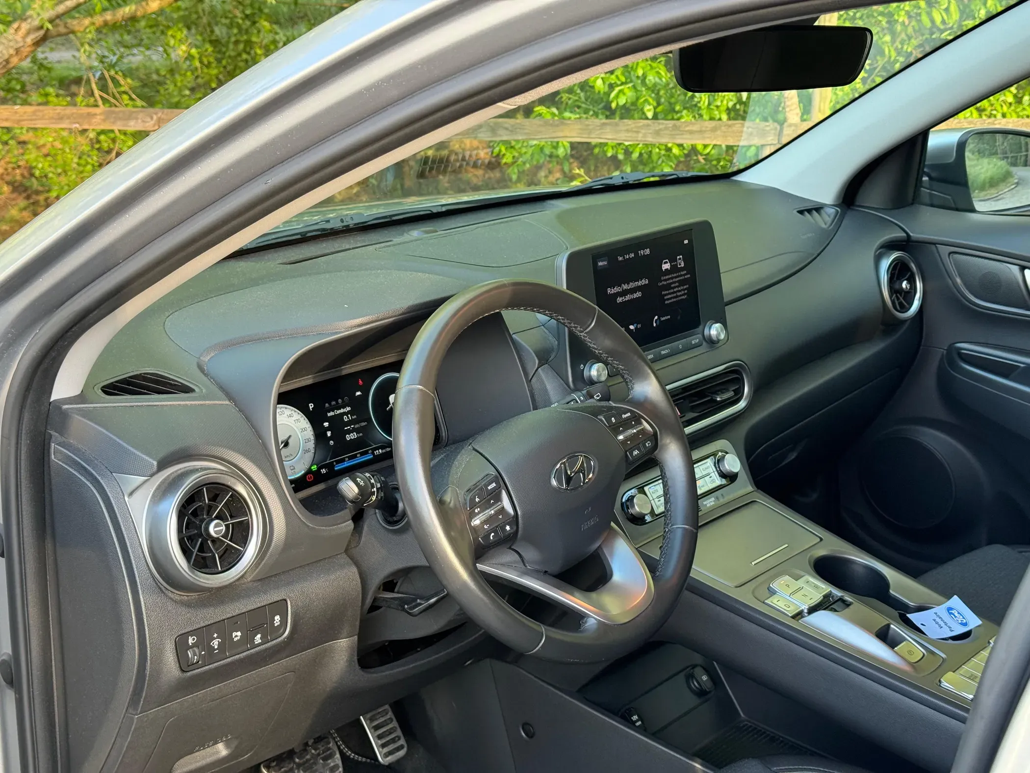 
								Hyundai Kauai full									