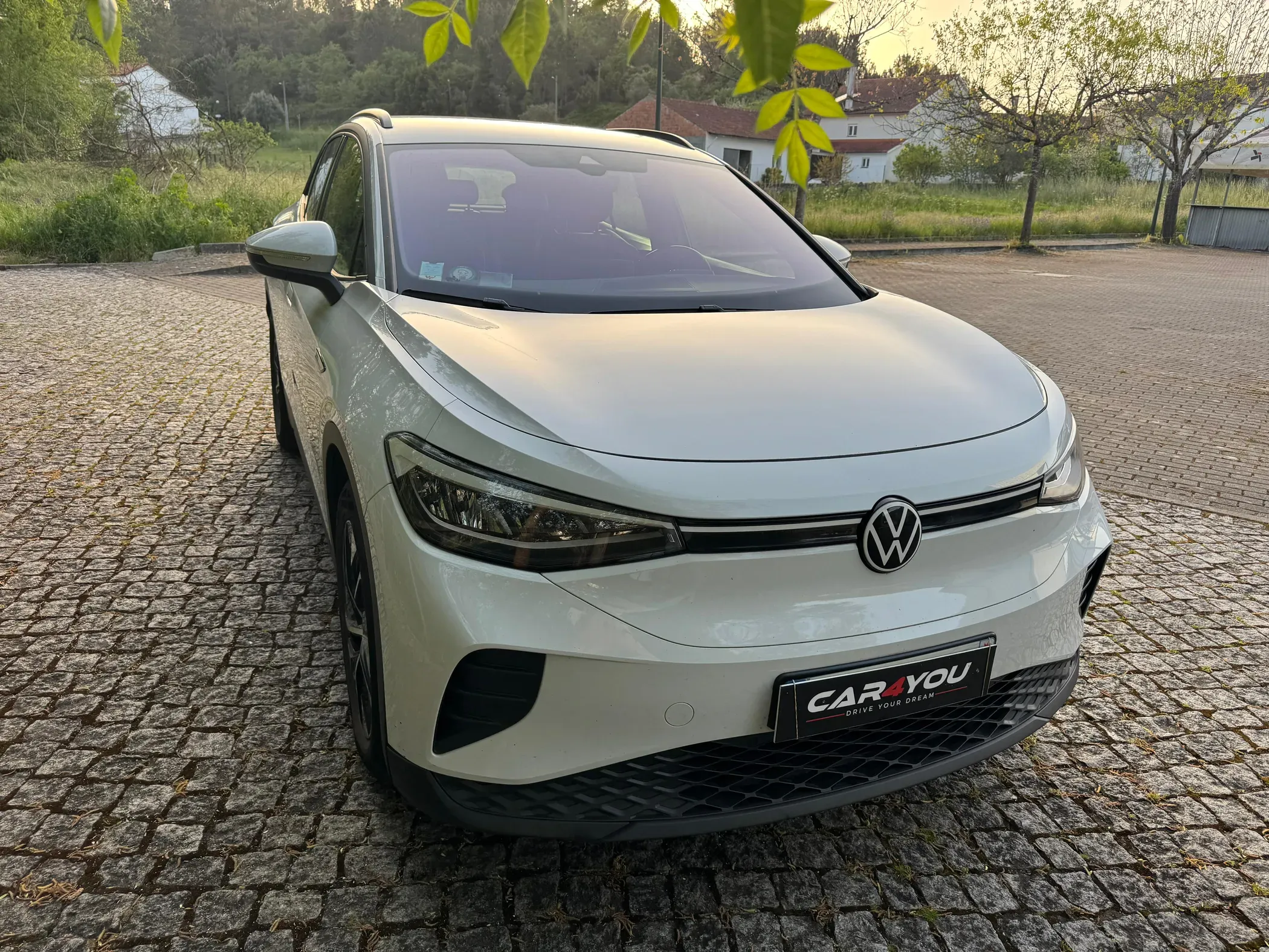 
								Volkswagen ID.4 full									