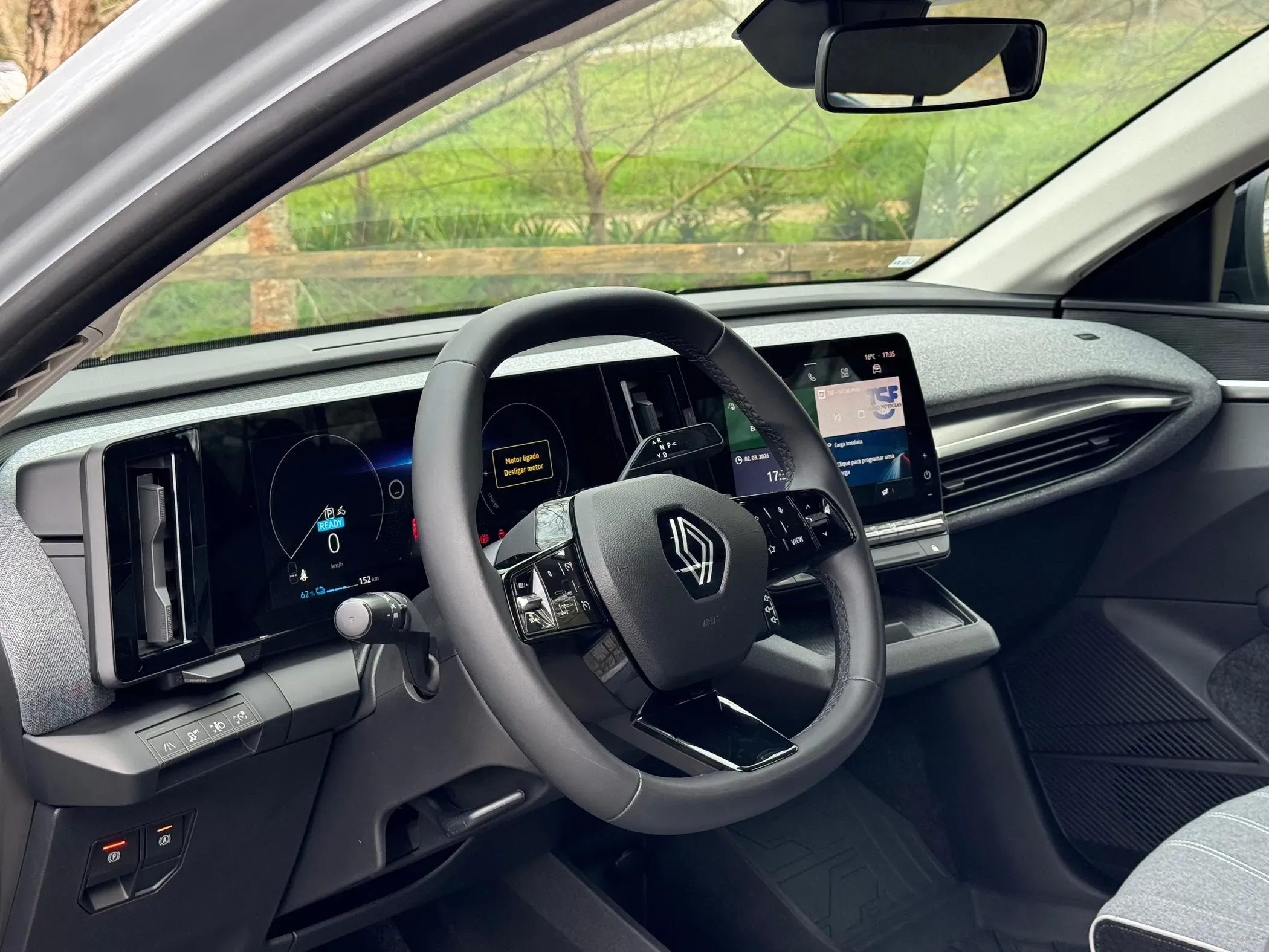 
								Renault Mégane full									