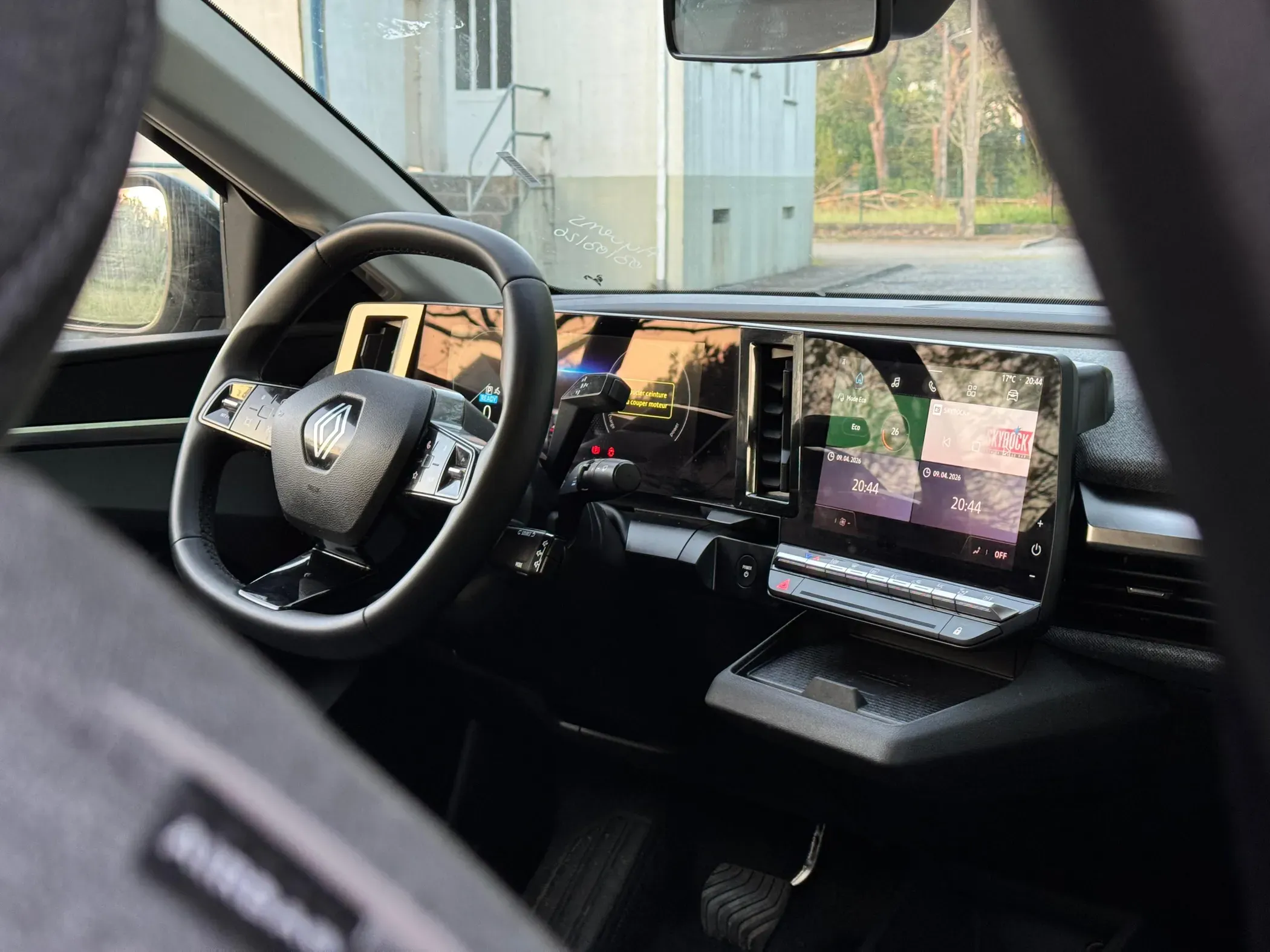
								Renault Mégane E-Tech full									
