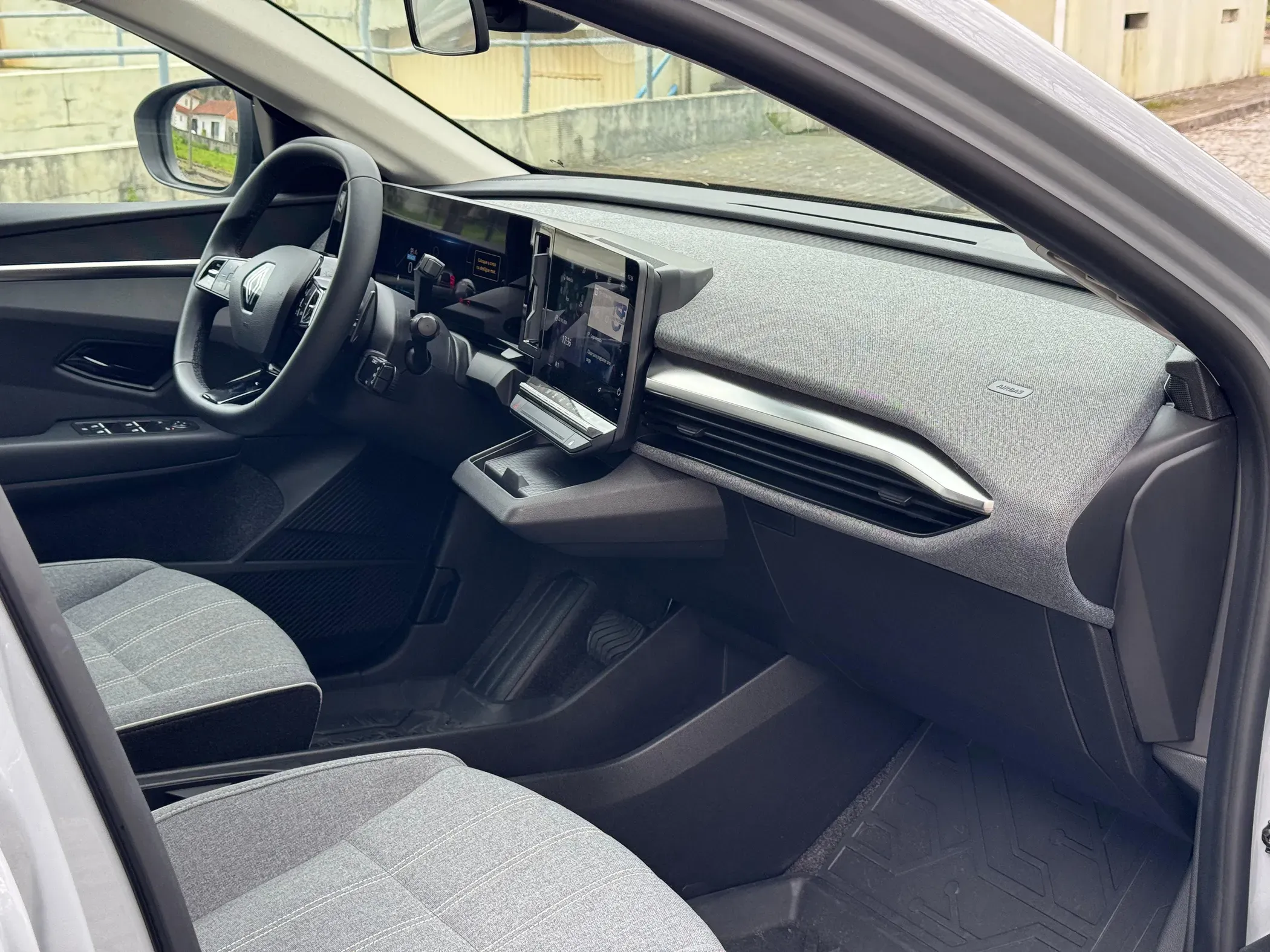 
								Renault Mégane full									
