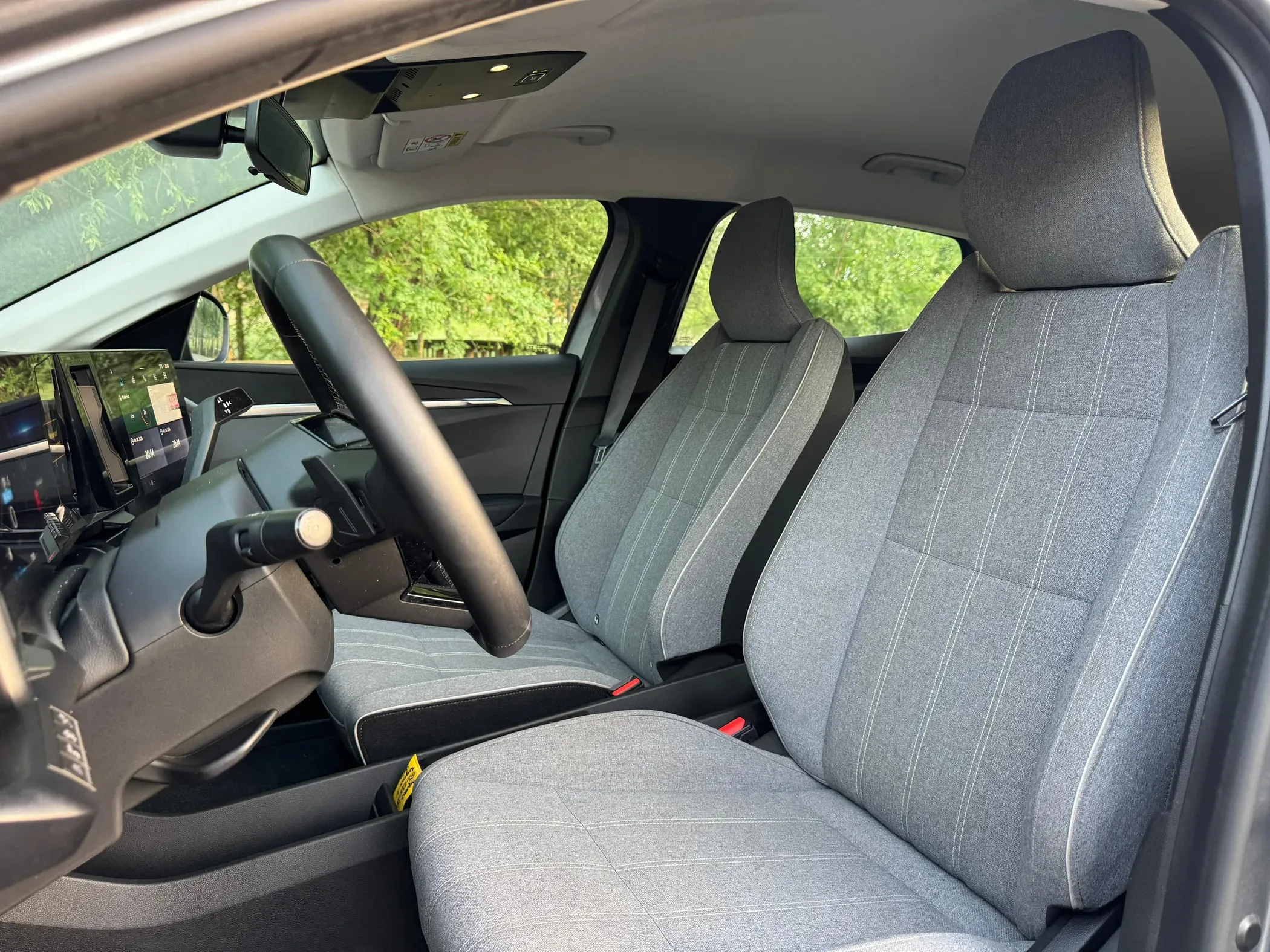 
								Renault Mégane E-Tech full									