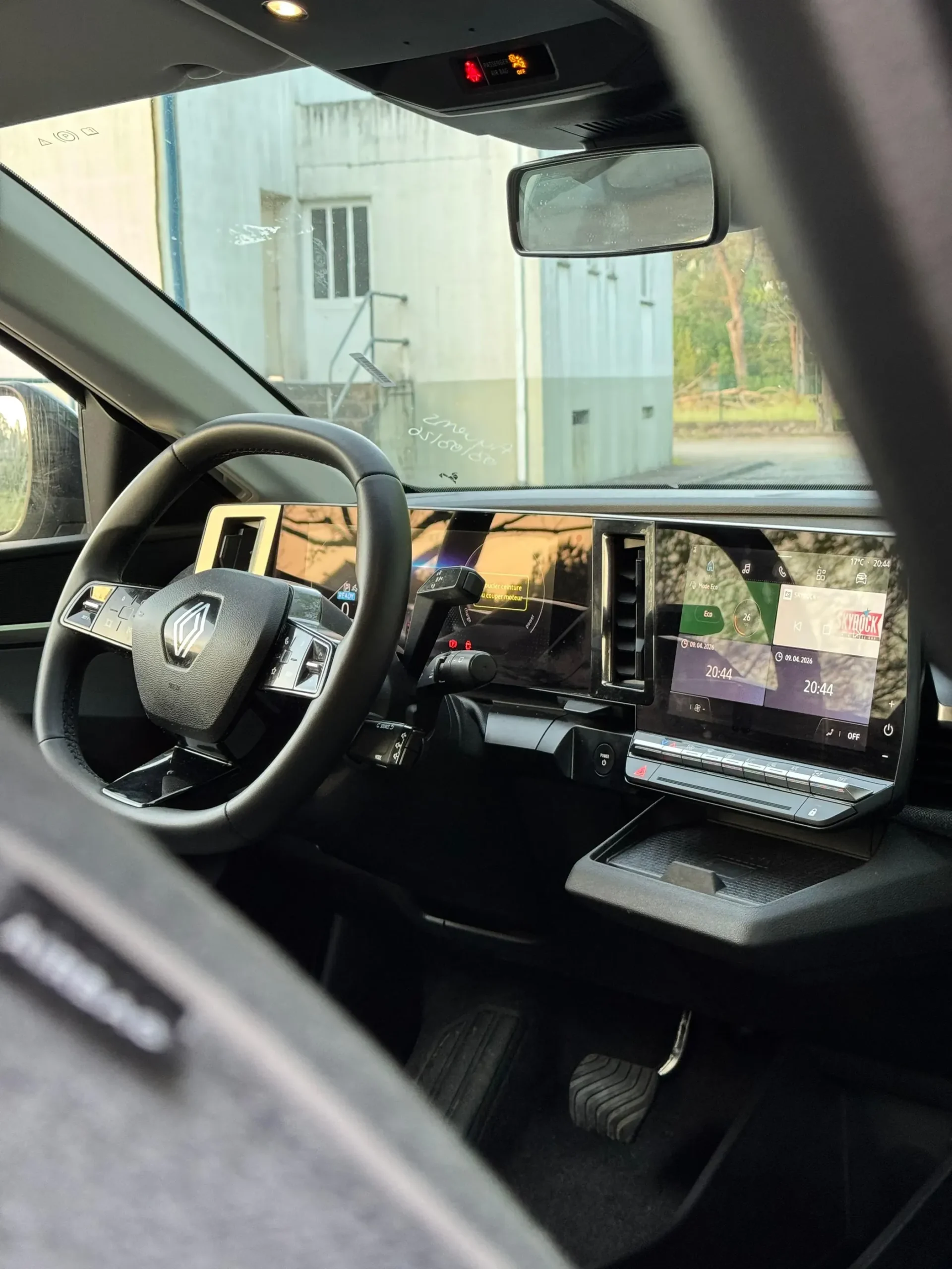 
								Renault Mégane E-Tech full									