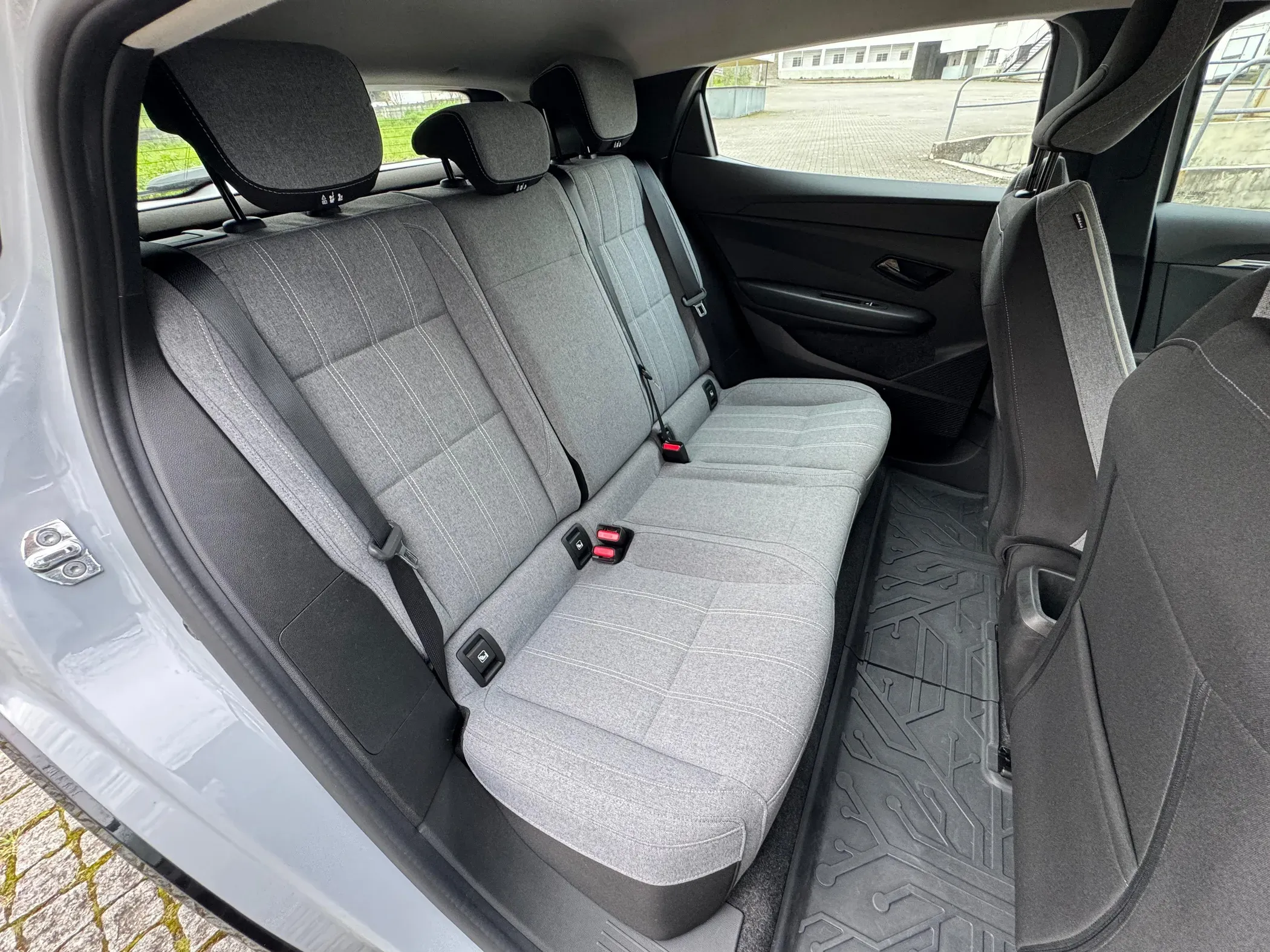 
								Renault Mégane full									