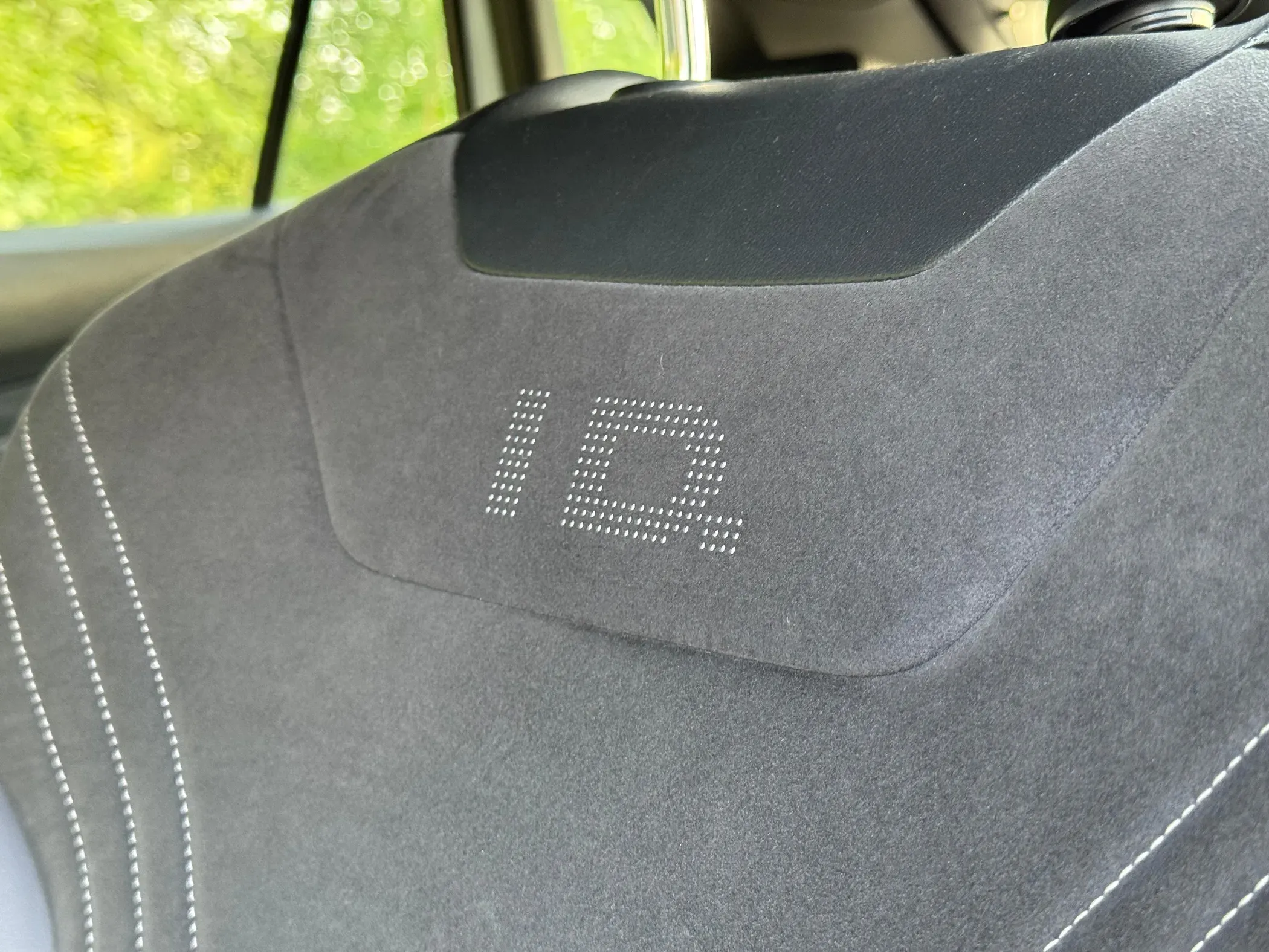 
								Volkswagen ID.4 full									