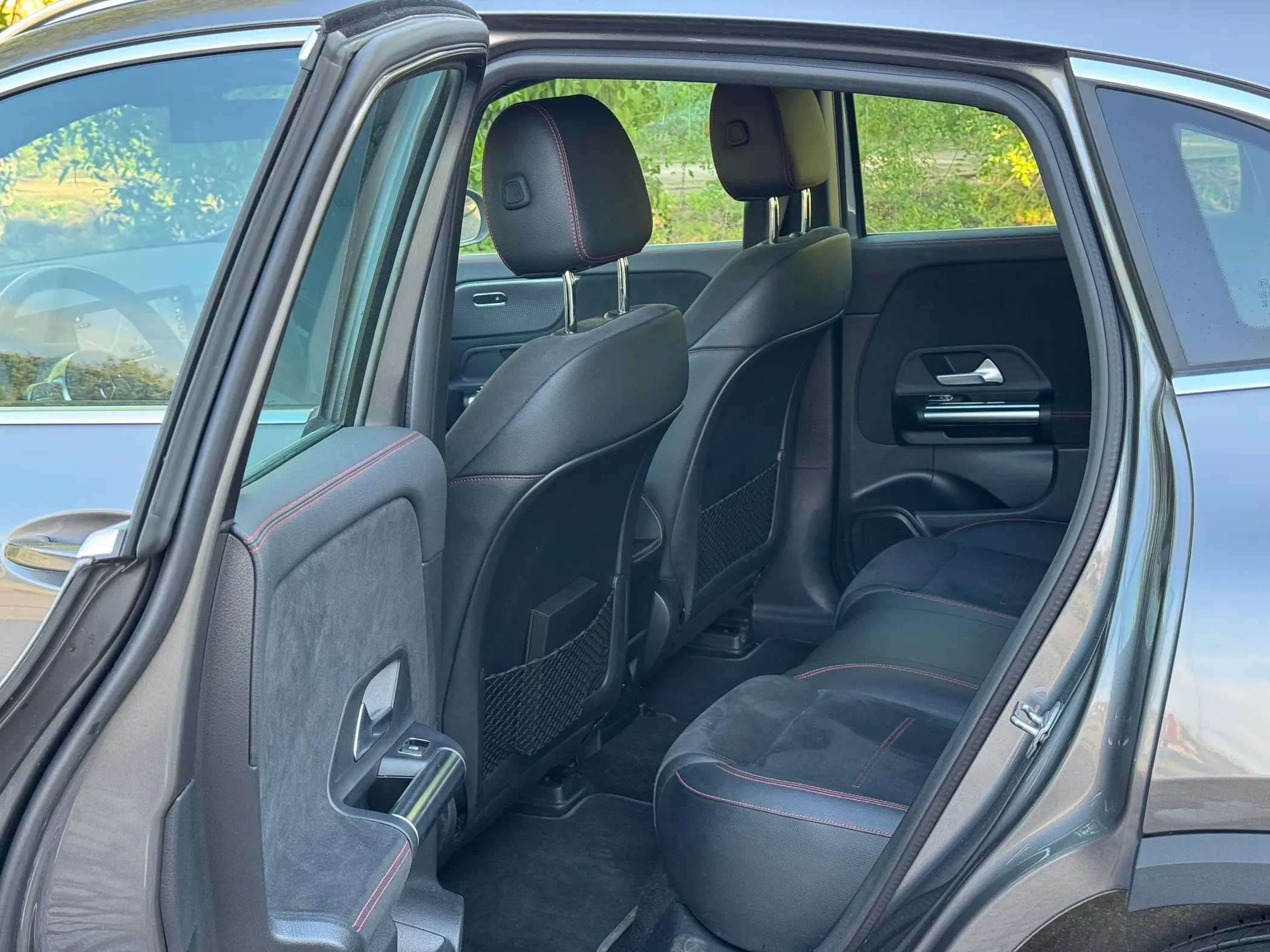 
								Mercedes Benz EQA 250 full									