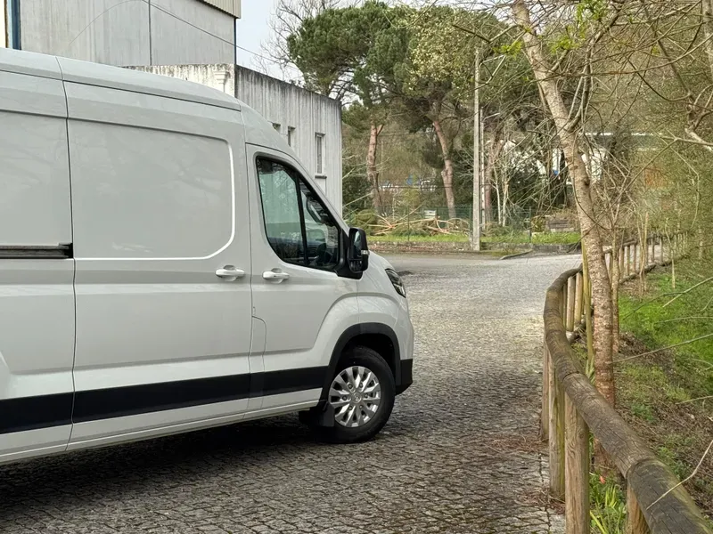 
								Maxus eDeliver full									