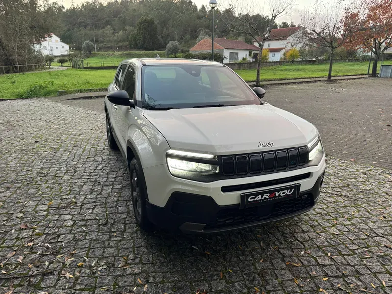 
								Jeep Avenger full									