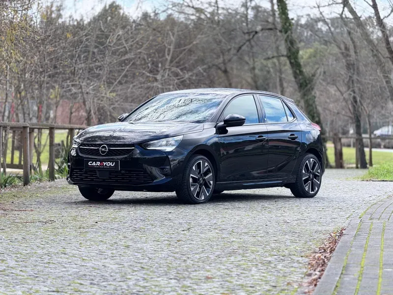 
								Opel Corsa-e full									