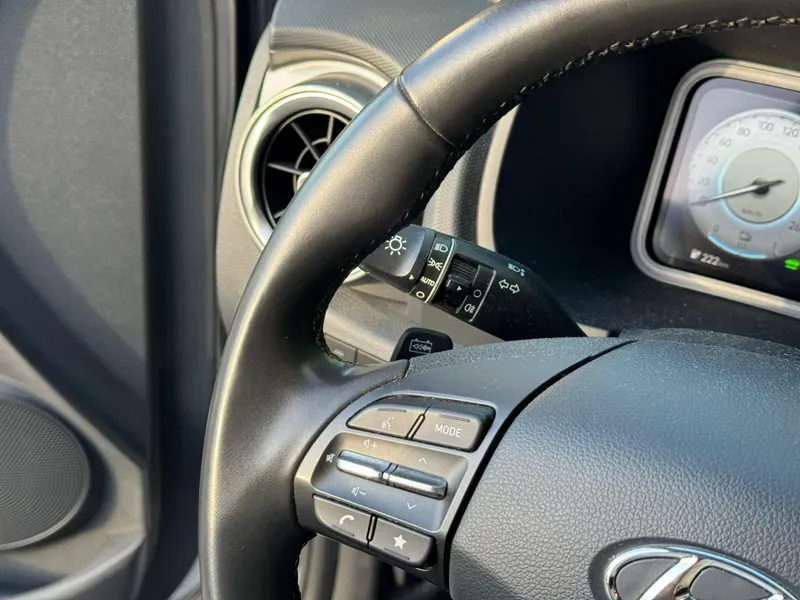 
								Hyundai Kauai full									