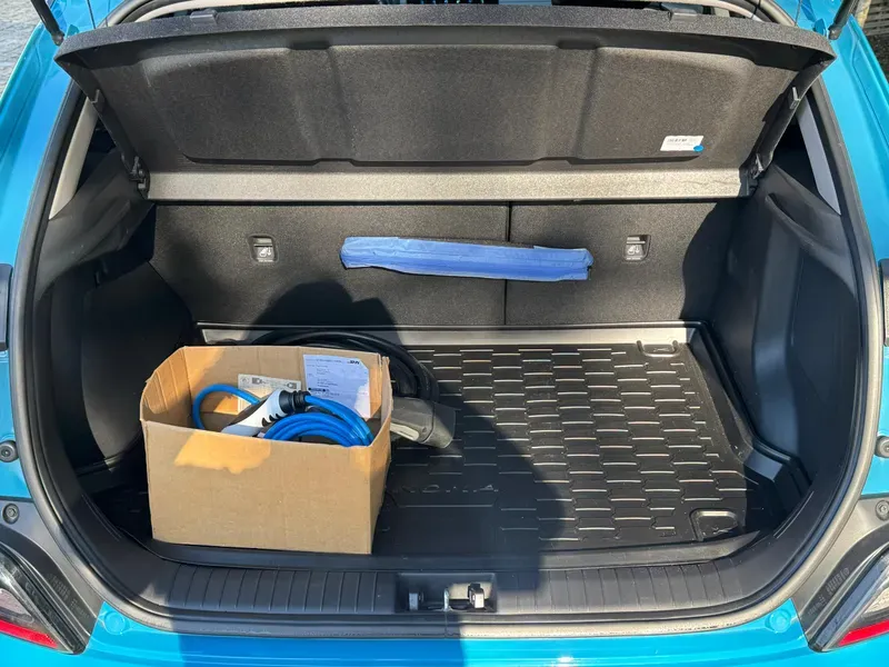 
								Hyundai Kauai full									