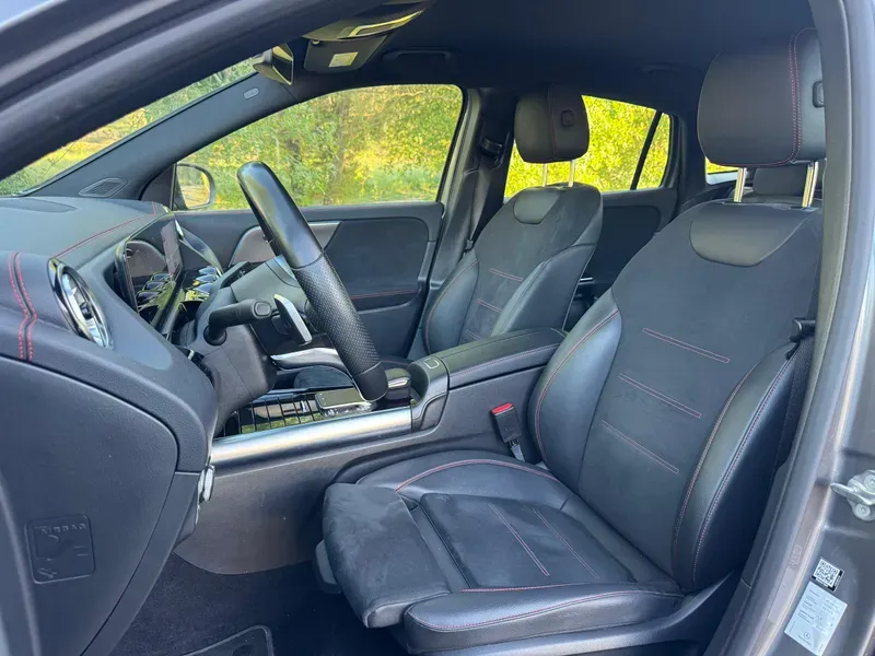 
								Mercedes Benz EQA 250 full									
