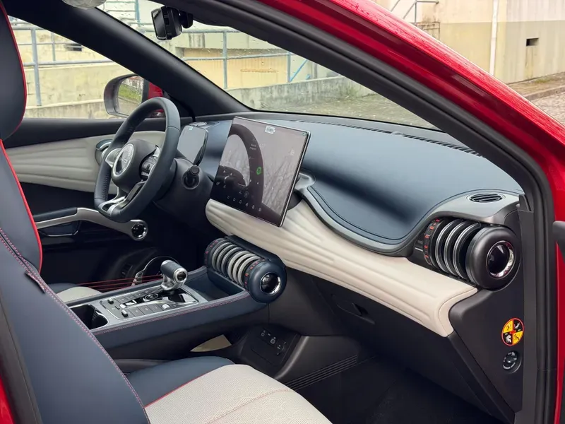 
								BYD ATTO 3 full									