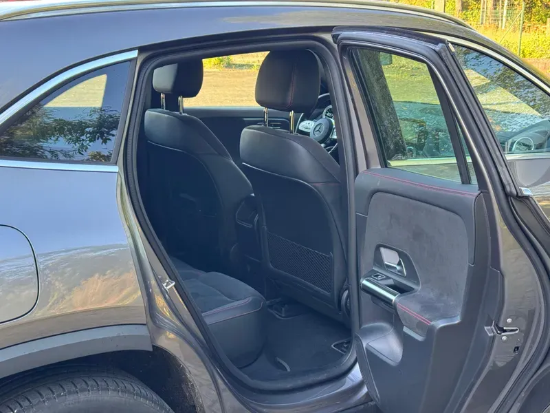 
								Mercedes Benz EQA 250 full									