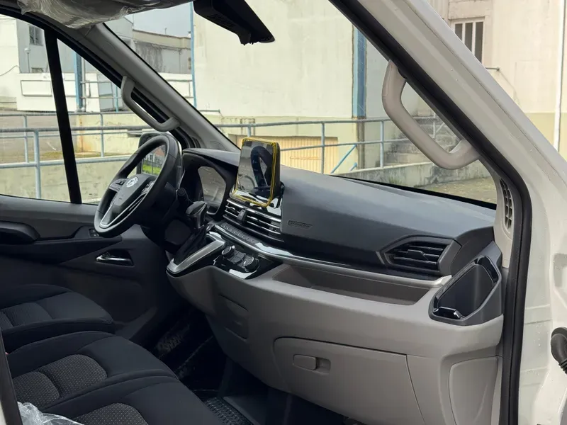 
								Maxus eDeliver full									