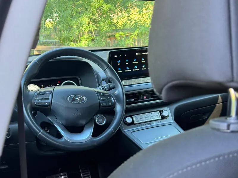 
								Hyundai Kauai full									