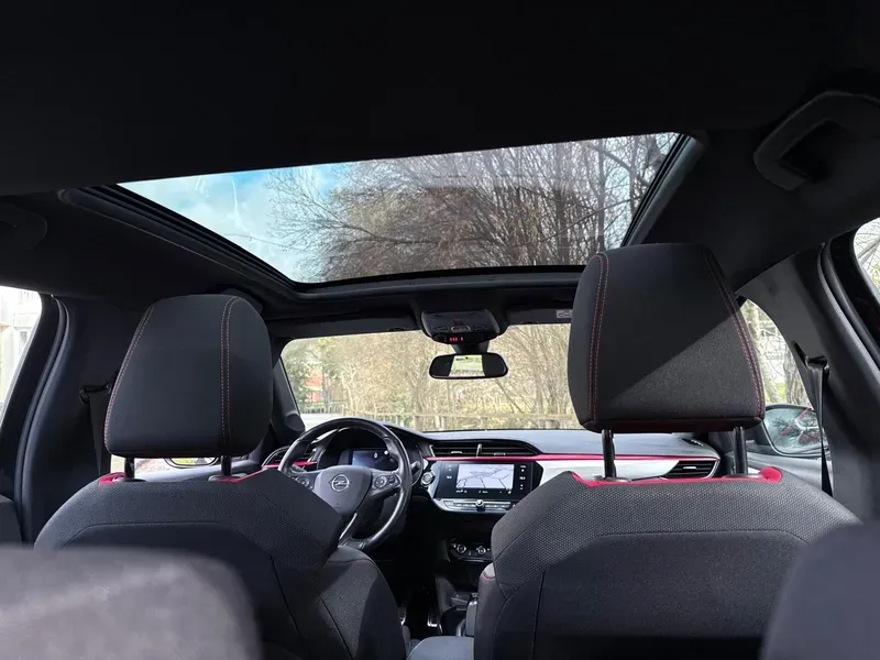 
								Opel Corsa-e full									