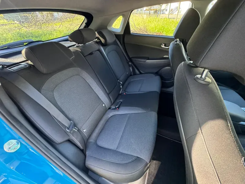 
								Hyundai Kauai full									