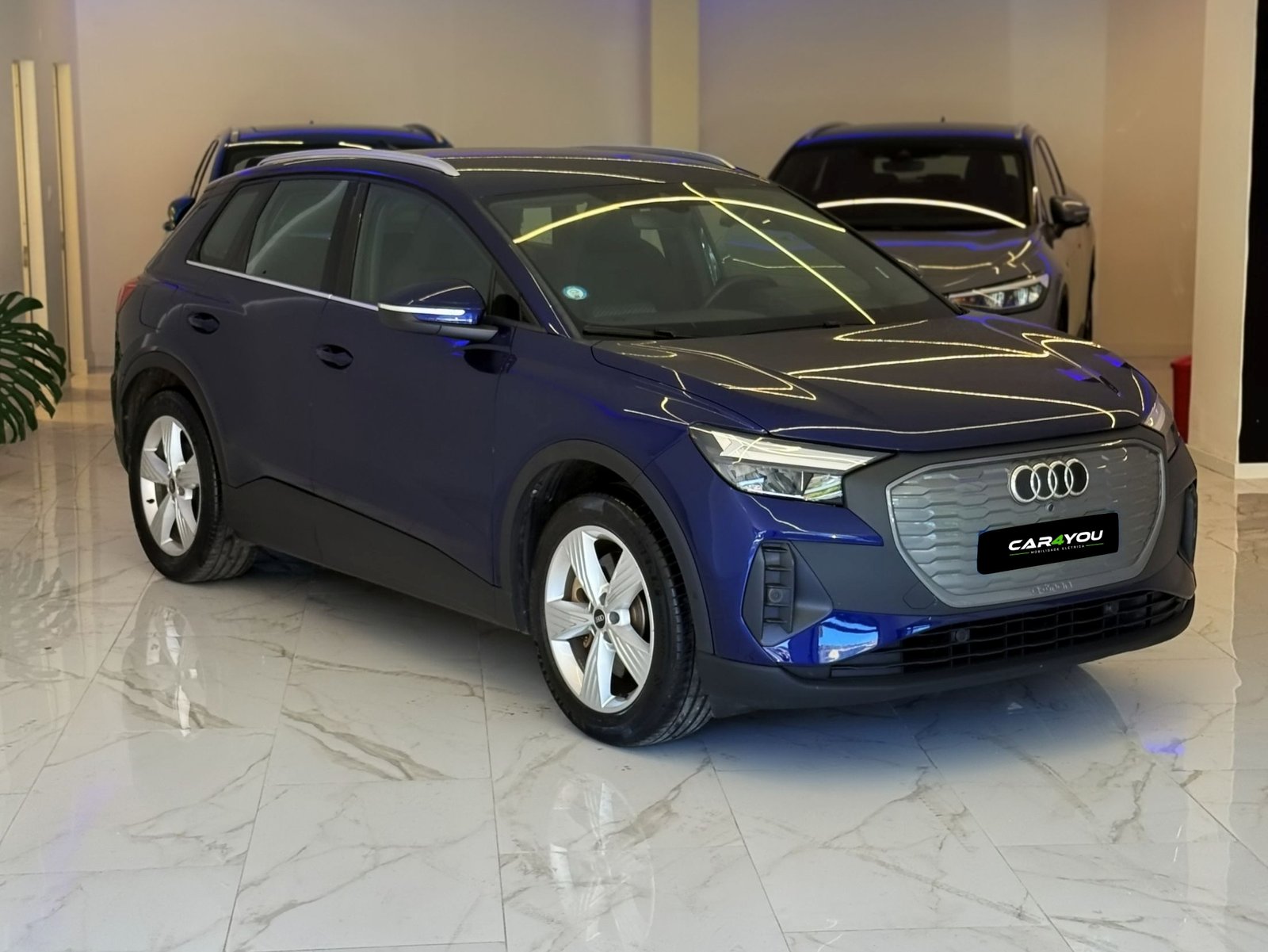 AUDI Q4 E-TRON